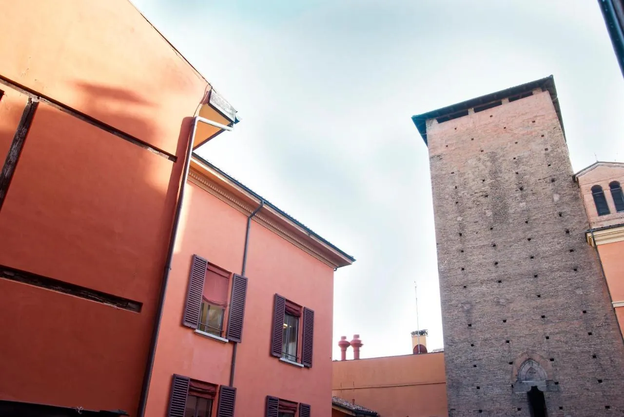 Ur-Nest Corte Galluzzi Bologna 0*,  Italy